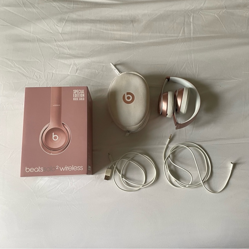 Special Edition Rose Gold Beats Solo 2 Wireless On-Ear Bluetooth Headphones